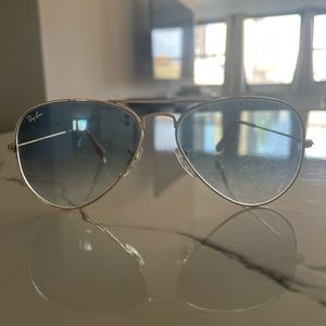 Blue Rayban Aviators